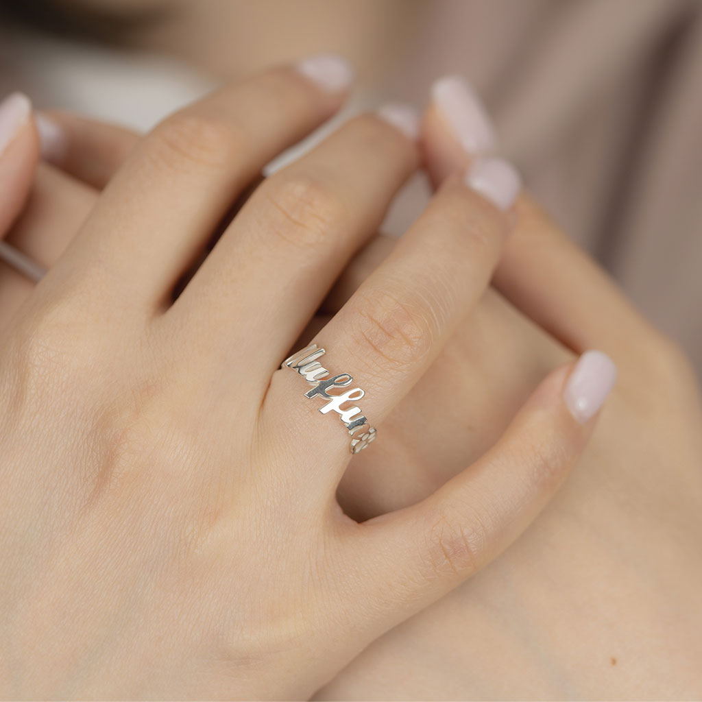 Anello in argento 925 con nome del tuo animaletto con zampette laterali tutte le misure dispoonobili
